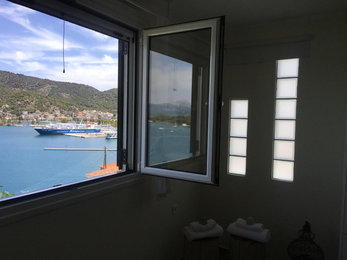 Kasteli Suite Poros Town ภายนอก รูปภาพ