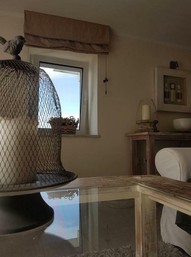 Kasteli Suite Poros Town ภายนอก รูปภาพ